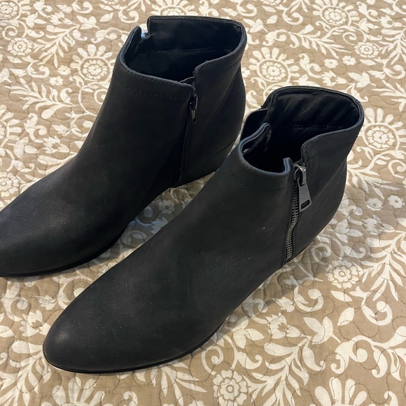 Black booties - Picture 3 of 4